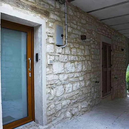 Homes In Castelletta-marken 55261 Tatil Evi